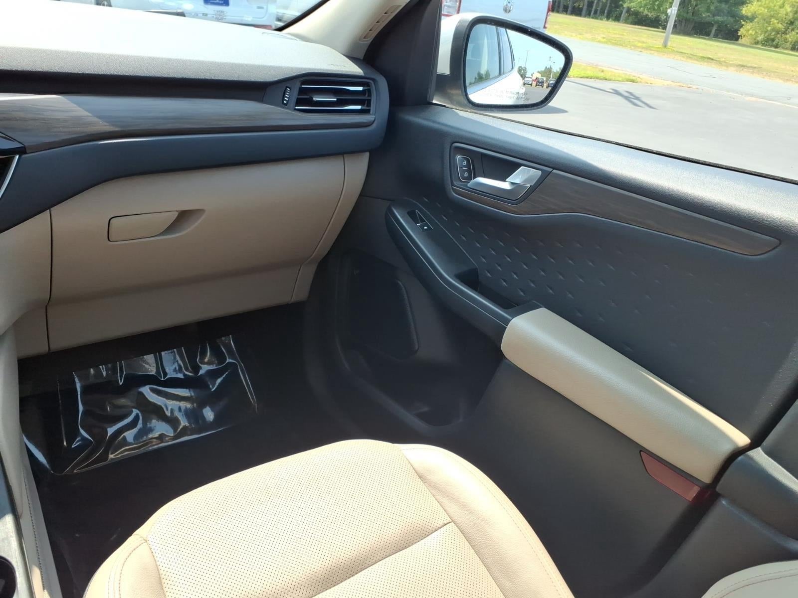 2020 Ford Escape Titanium