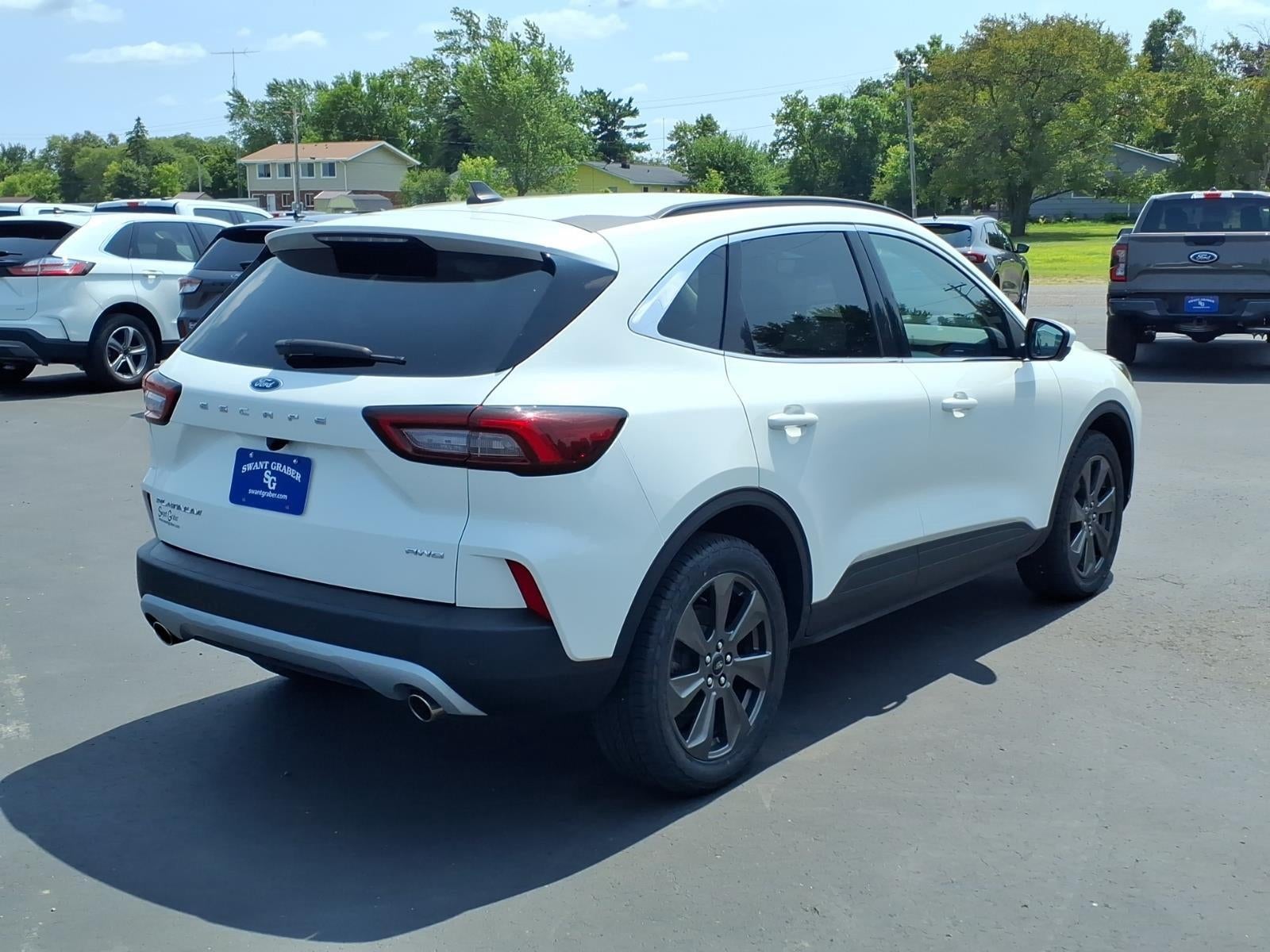 2024 Ford Escape Platinum