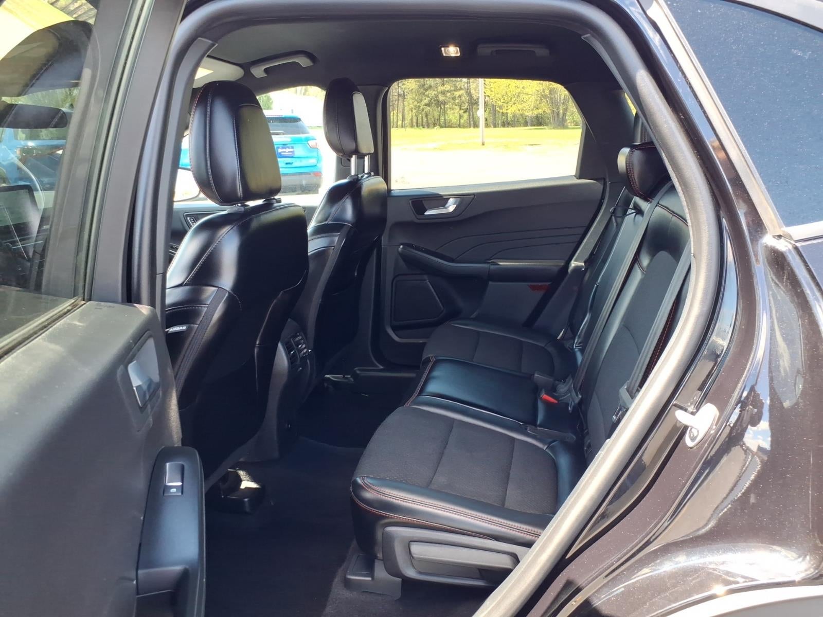 2025 Ford Escape ST-Line Select