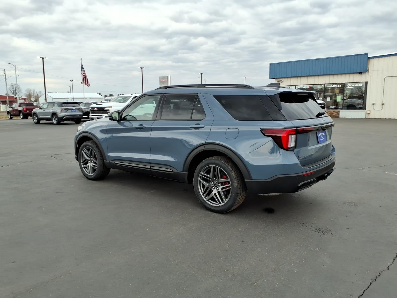 2026 Ford Explorer ST-Line