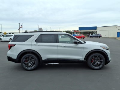 2027 Ford Explorer ST-Line