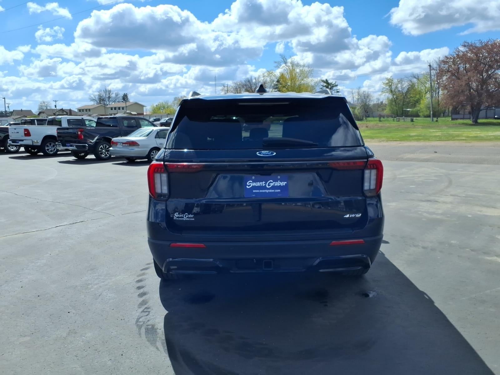 2025 Ford Explorer ST-Line