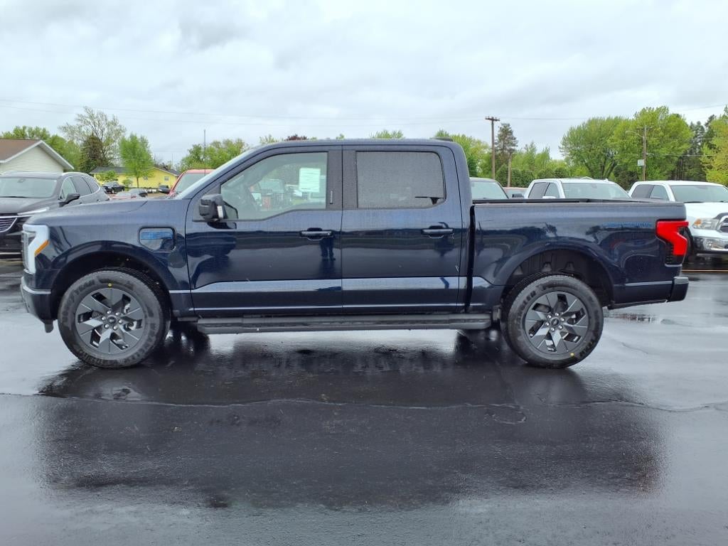 2025 Ford F-150 Lightning Lariat