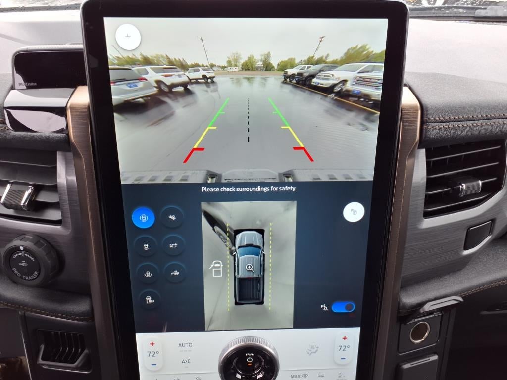 2025 Ford F-150 Lightning Lariat