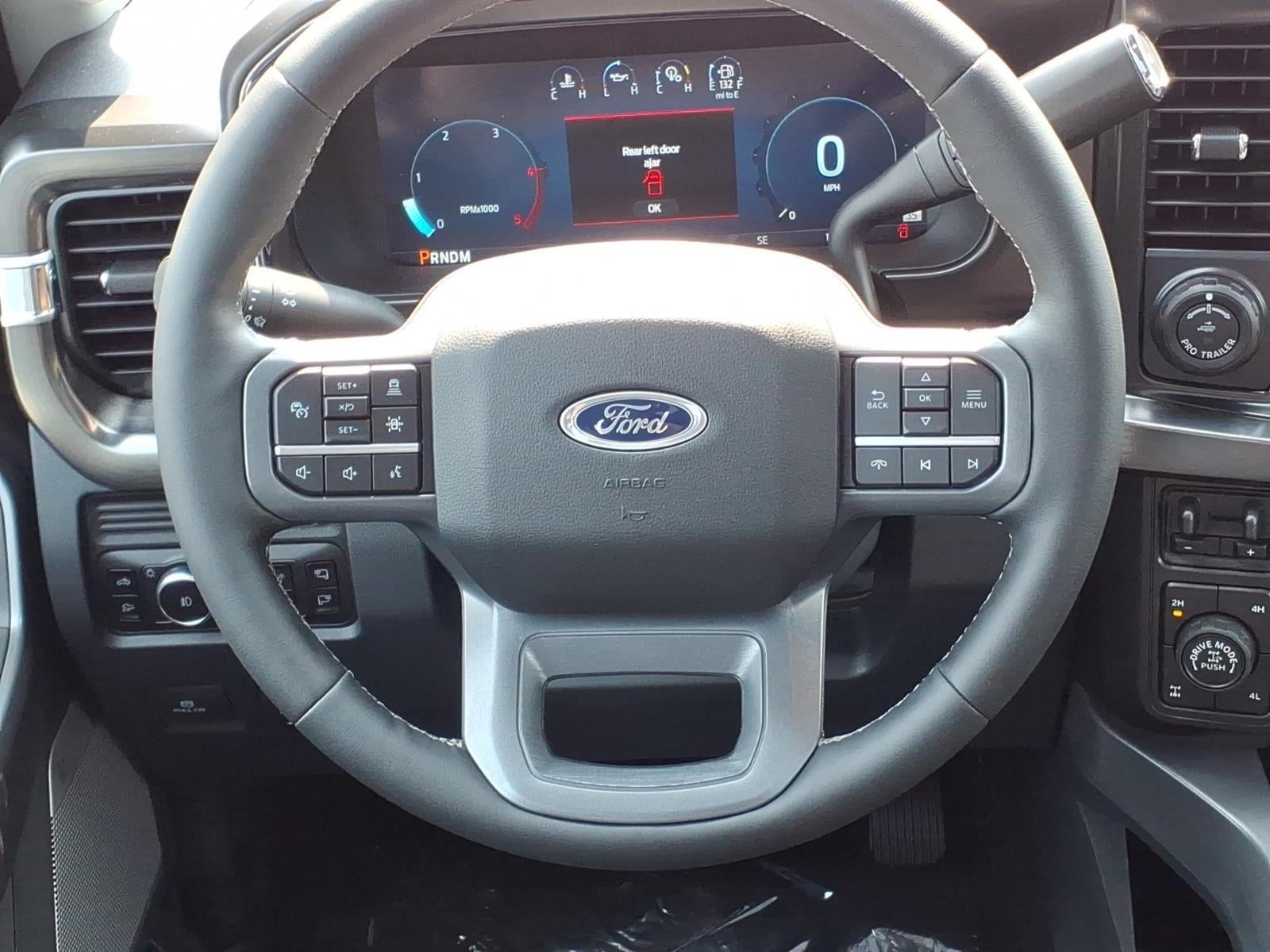 2026 Ford Super Duty F-350 SRW LARIAT