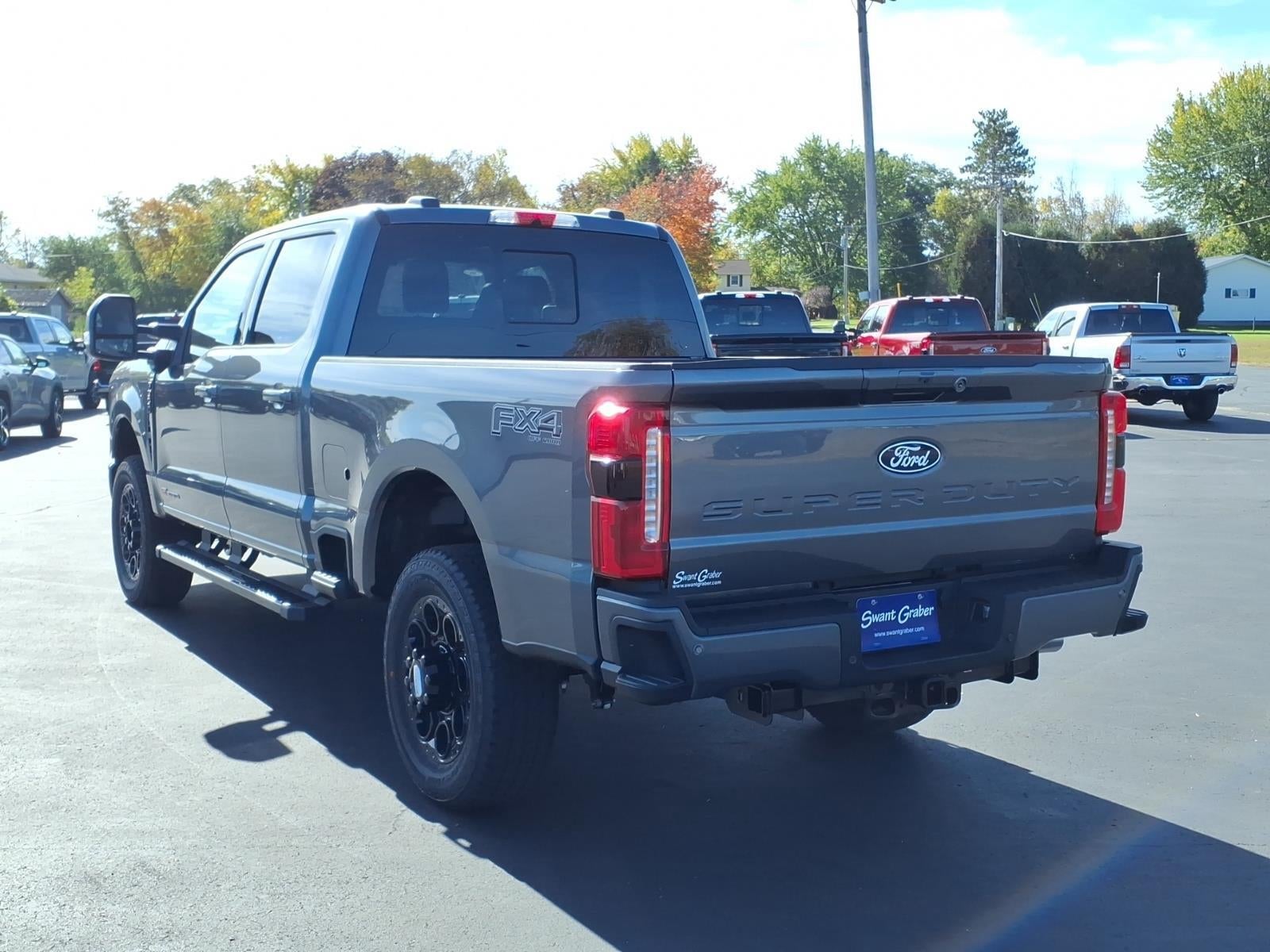2027 Ford Super Duty F-350 Lariat