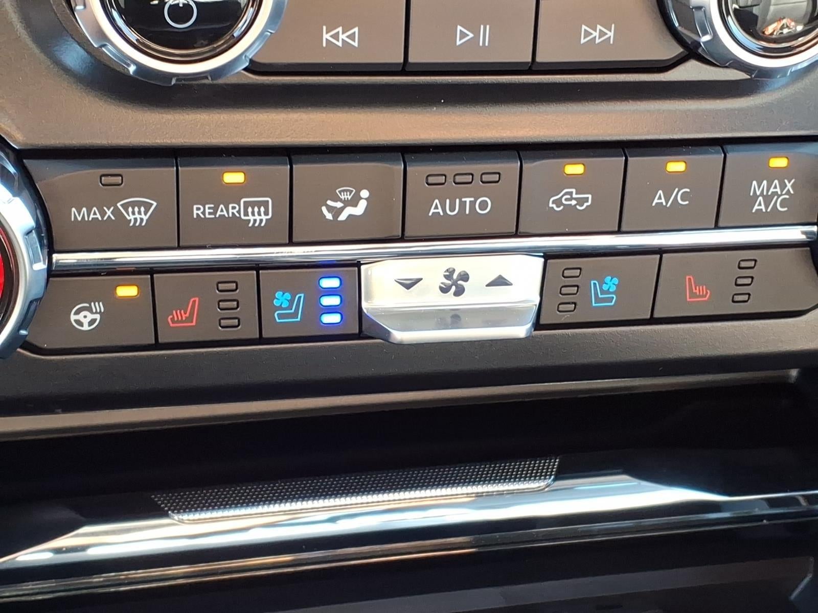 2027 Ford Super Duty F-350 SRW LARIAT