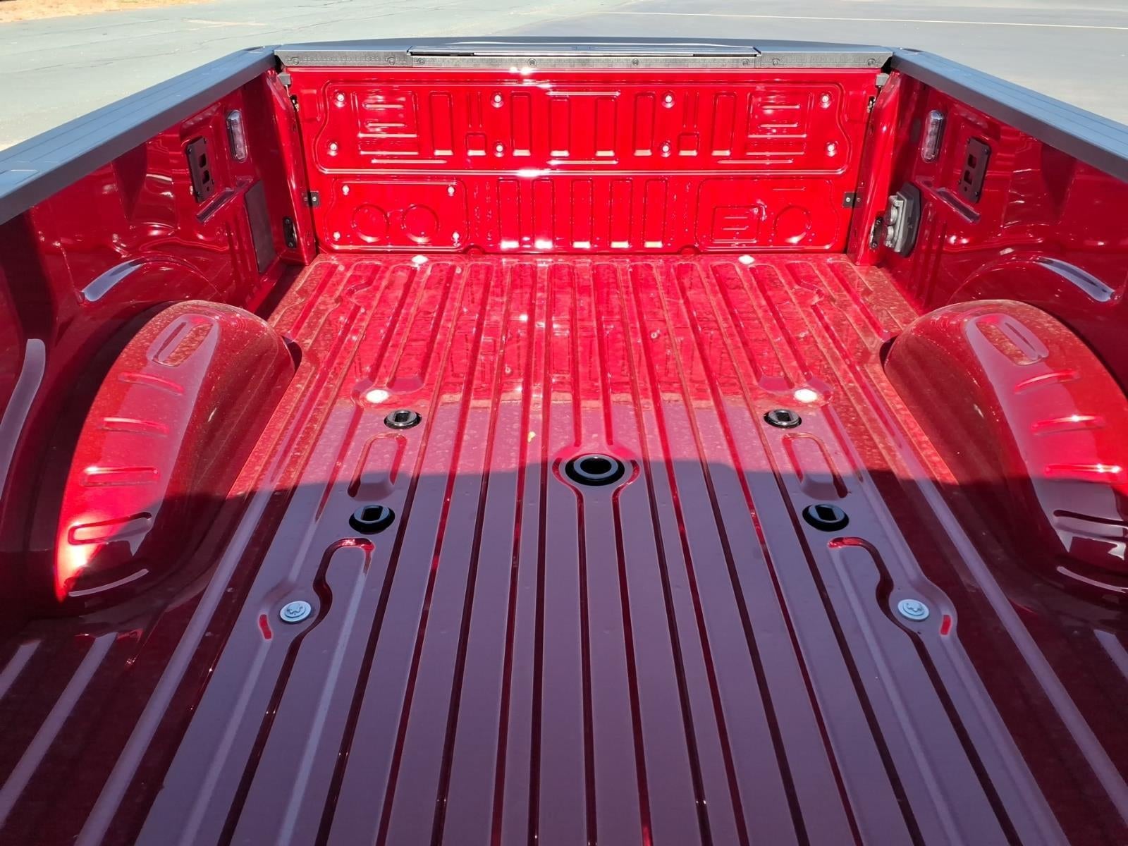 2027 Ford Super Duty F-350 SRW LARIAT