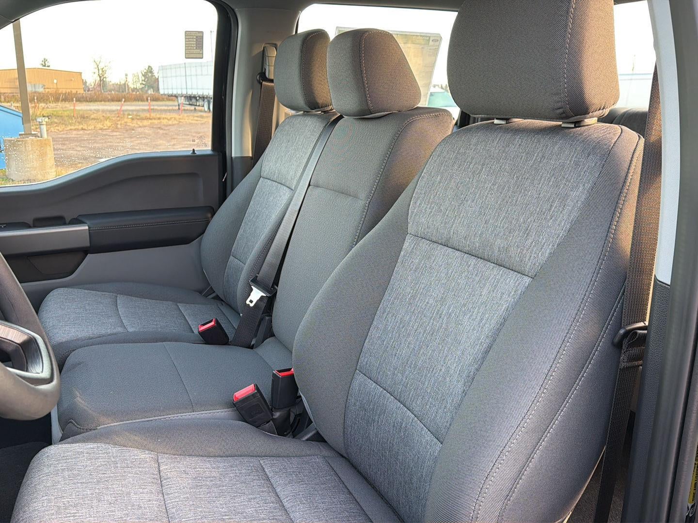 2027 Ford Super Duty F-350 SRW XL