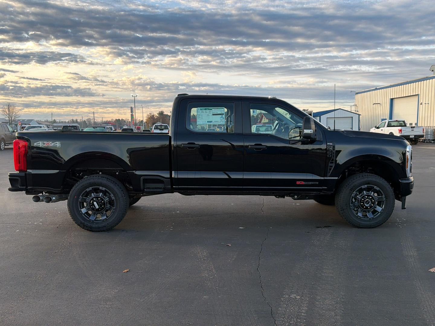 2027 Ford Super Duty F-350 SRW XL