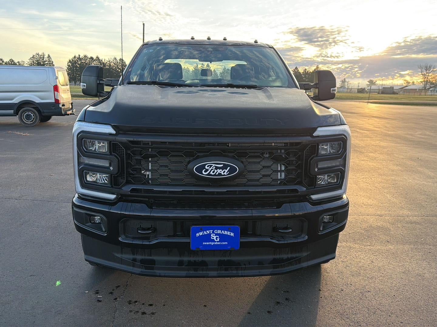 2027 Ford Super Duty F-350 SRW XL