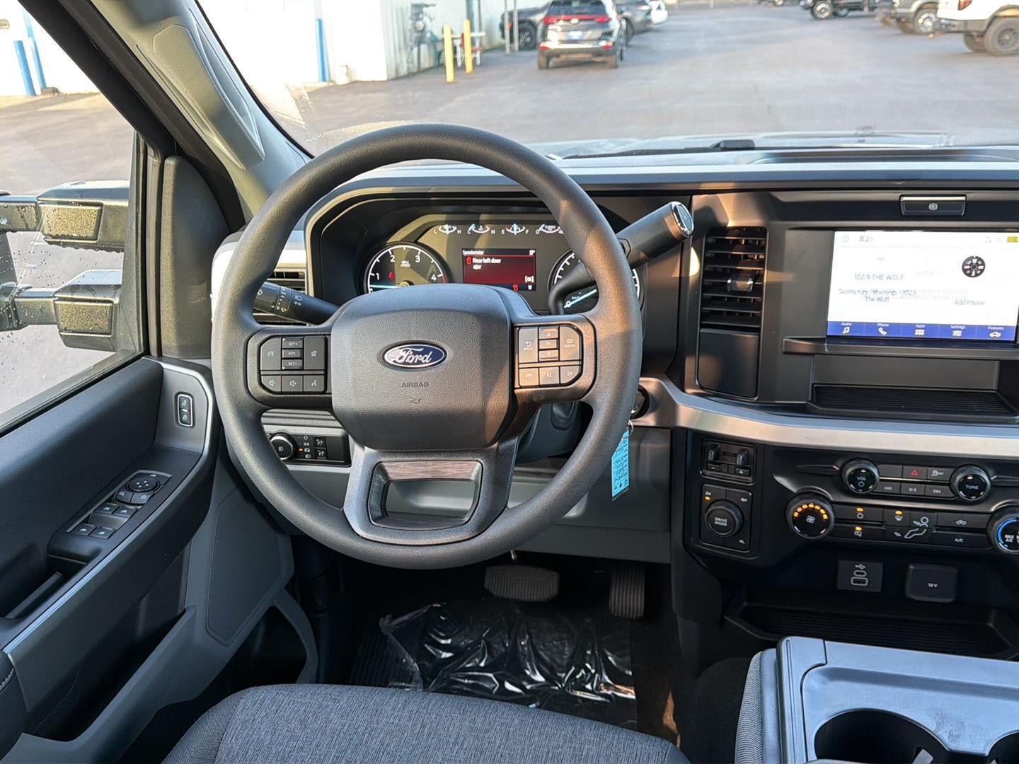 2027 Ford Super Duty F-350 SRW XL