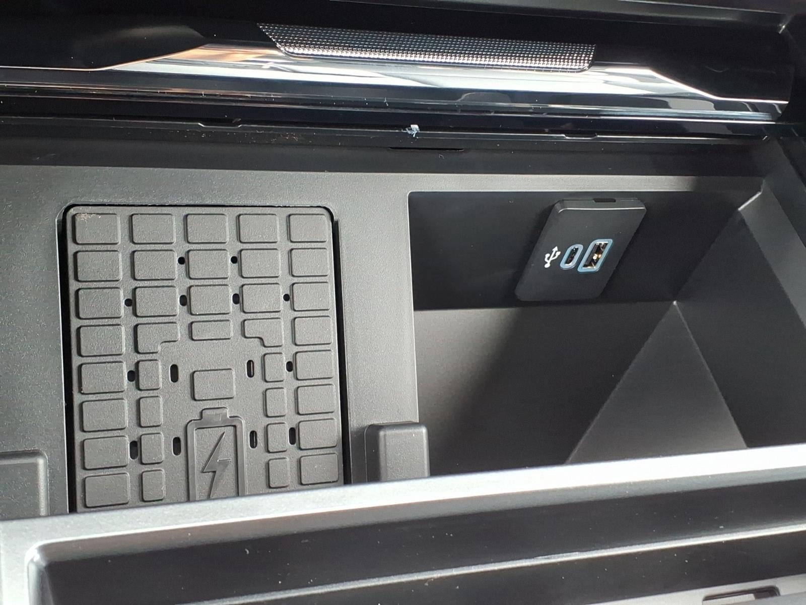 2026 Ford Super Duty F-350 Drw XLT