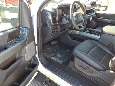 2027 Ford Super Duty F-450 DRW Lariat