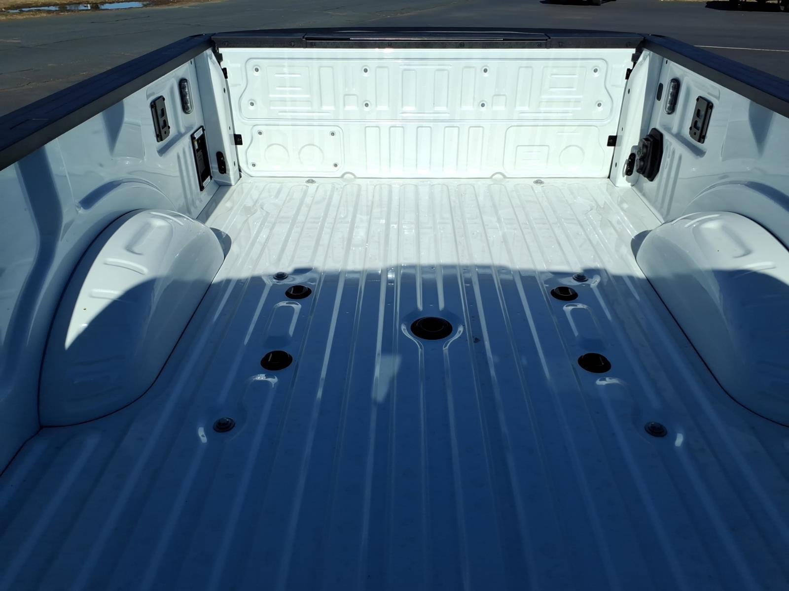 2027 Ford Super Duty F-450 DRW Lariat