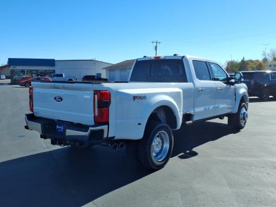 2027 Ford Super Duty F-450 DRW Lariat