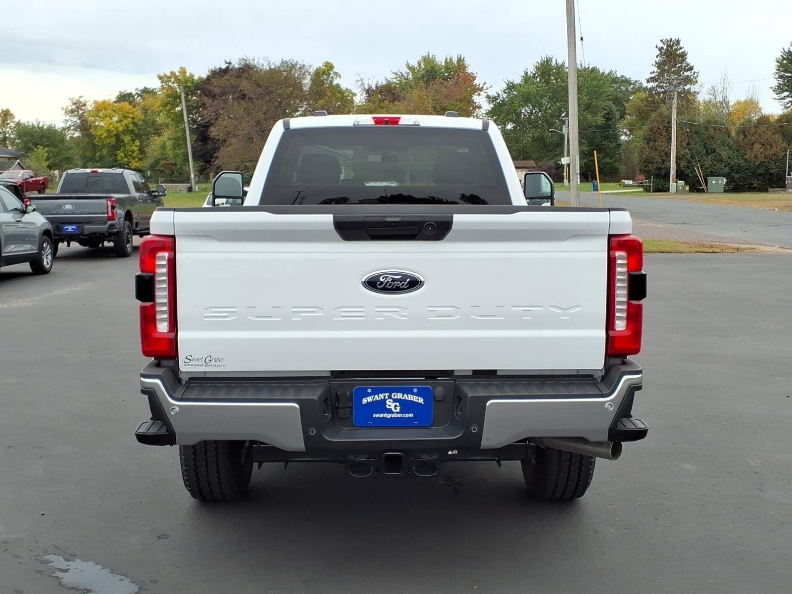 2026 Ford Super Duty F-350 XLT