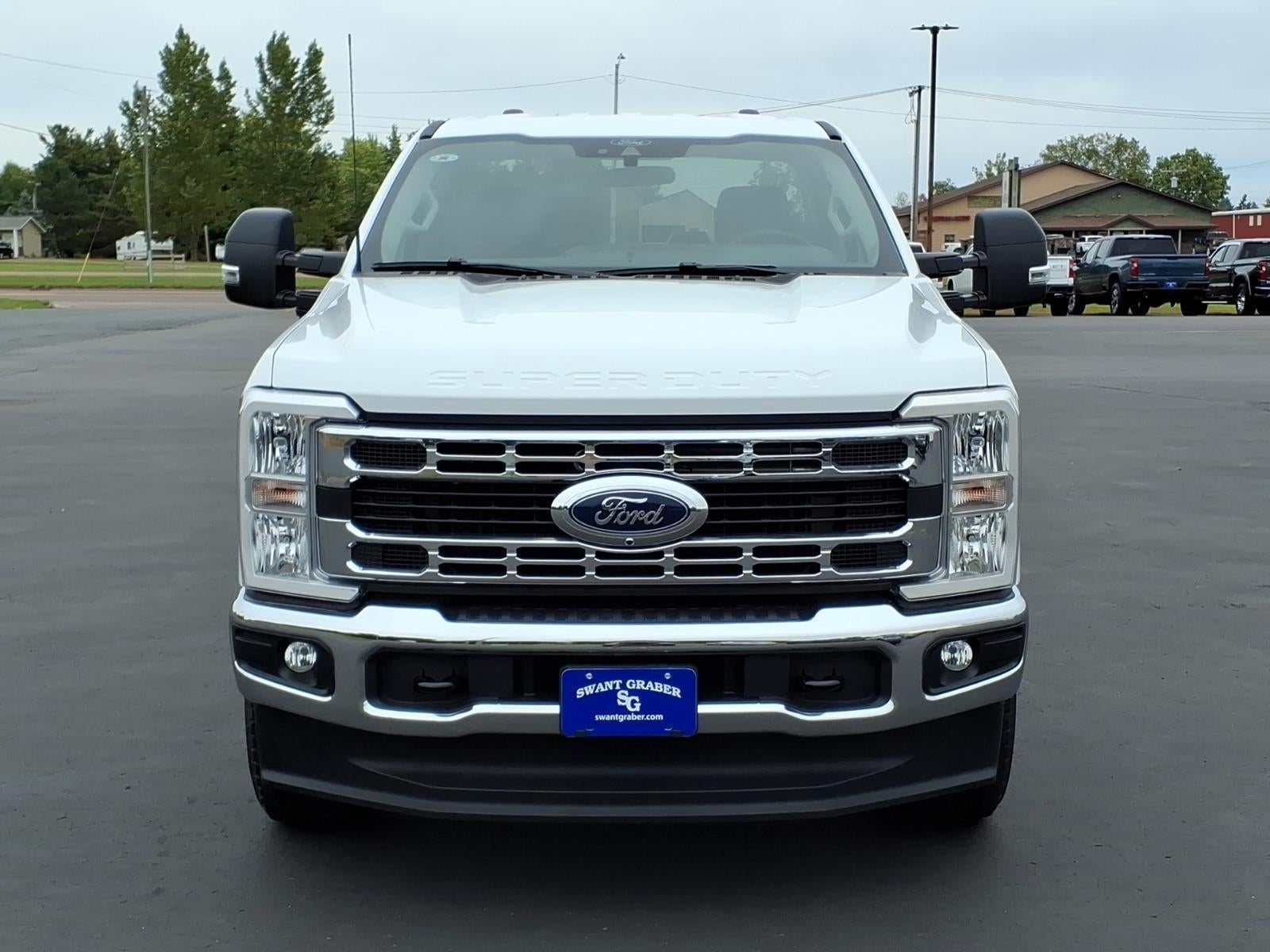 2026 Ford Super Duty F-350 XLT