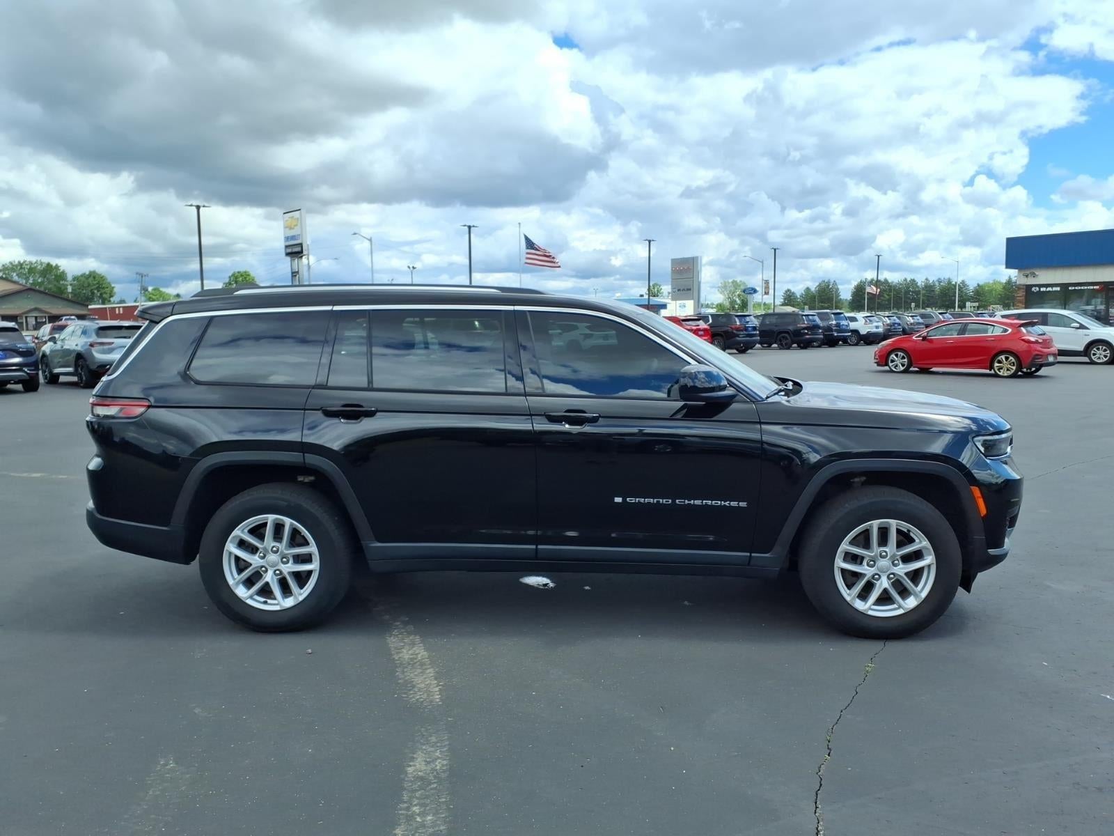 2023 Jeep Grand Cherokee L Laredo 4x4