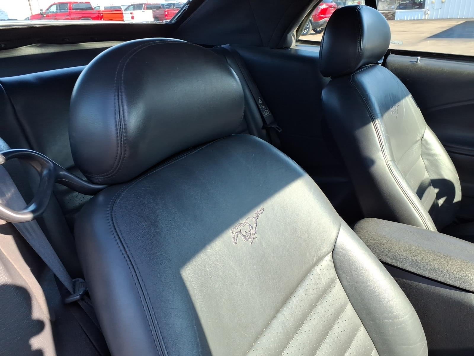 2003 Ford Mustang GT Deluxe