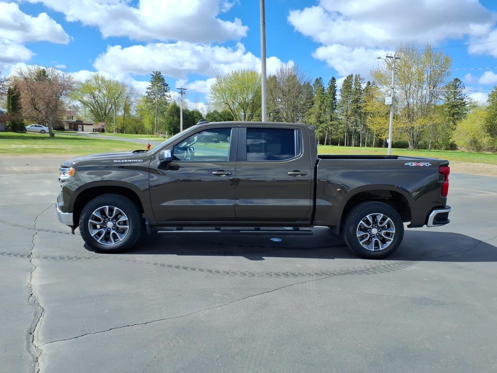 2023 Chevrolet Silverado 1500 LT (2FL)
