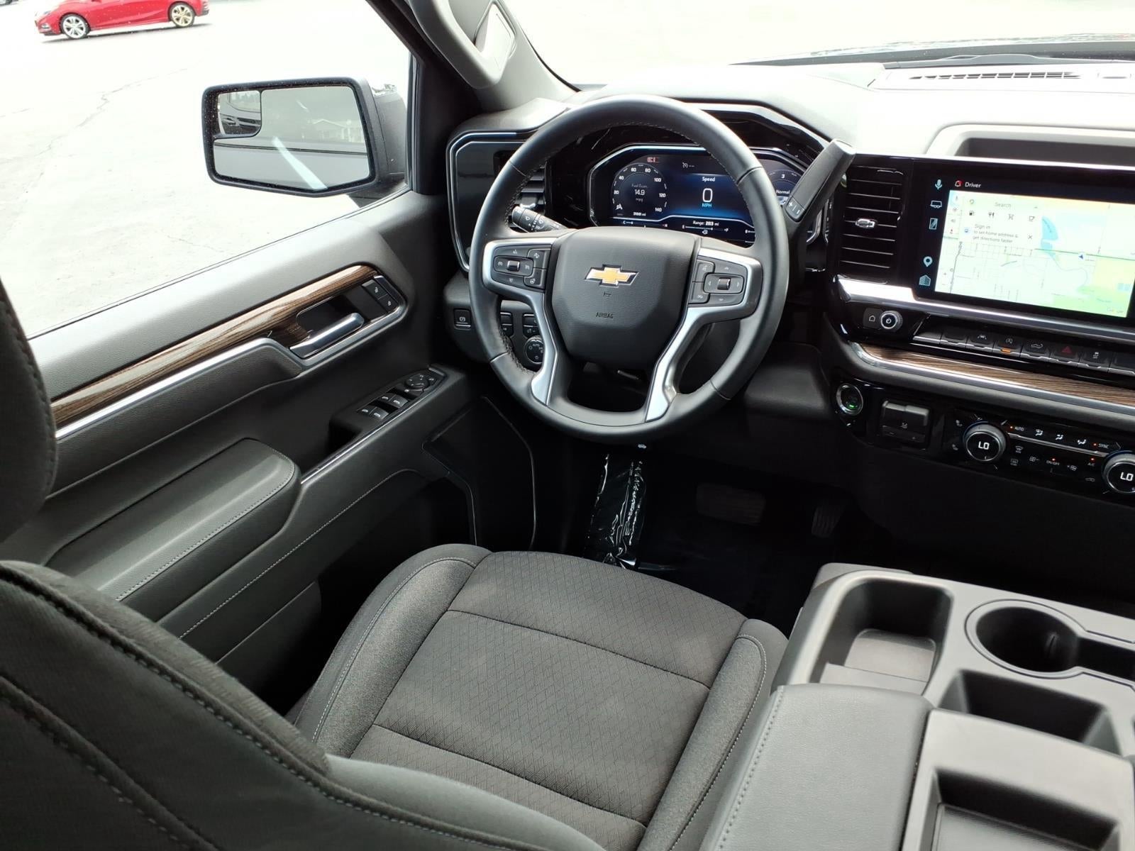2025 Chevrolet Silverado 1500 4WD Crew Cab Short Bed LT with 2FL