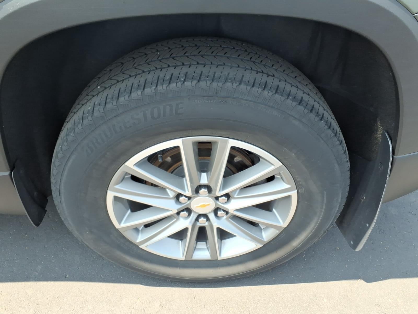 2023 Chevrolet Traverse AWD LT Cloth