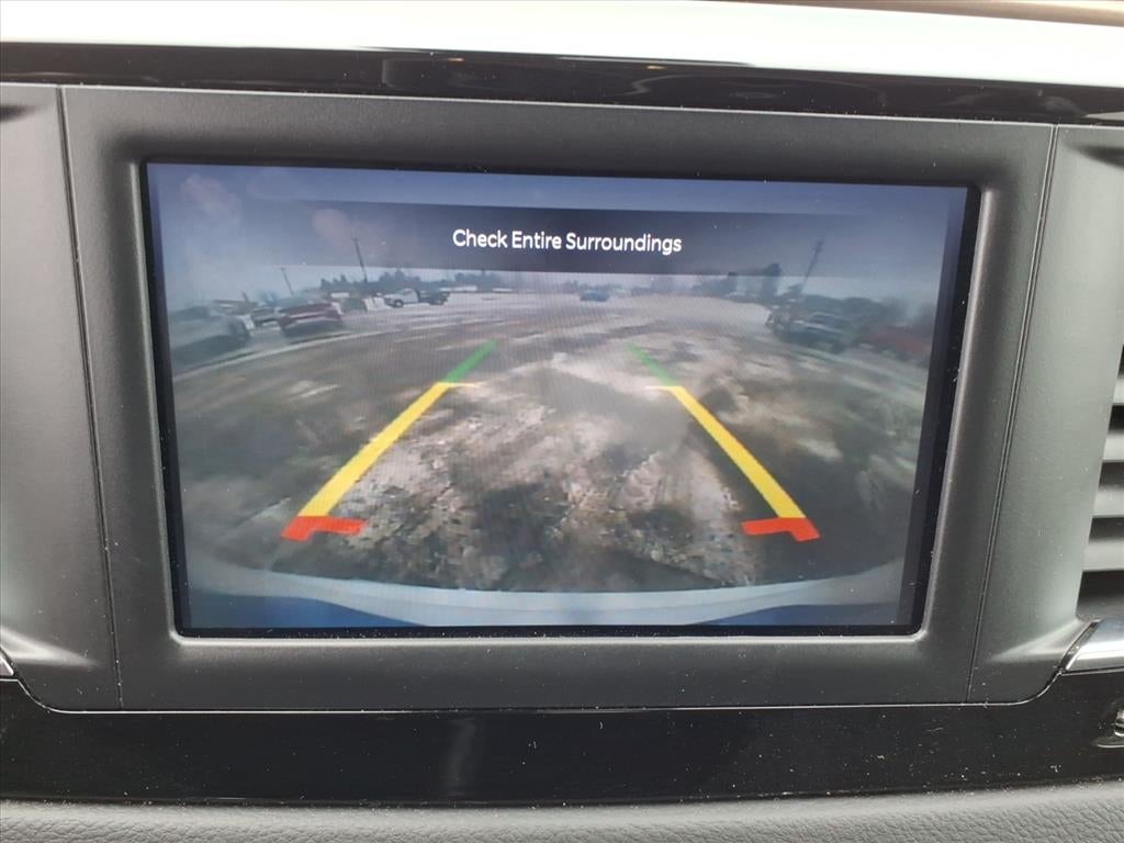 2024 Chrysler Voyager LX