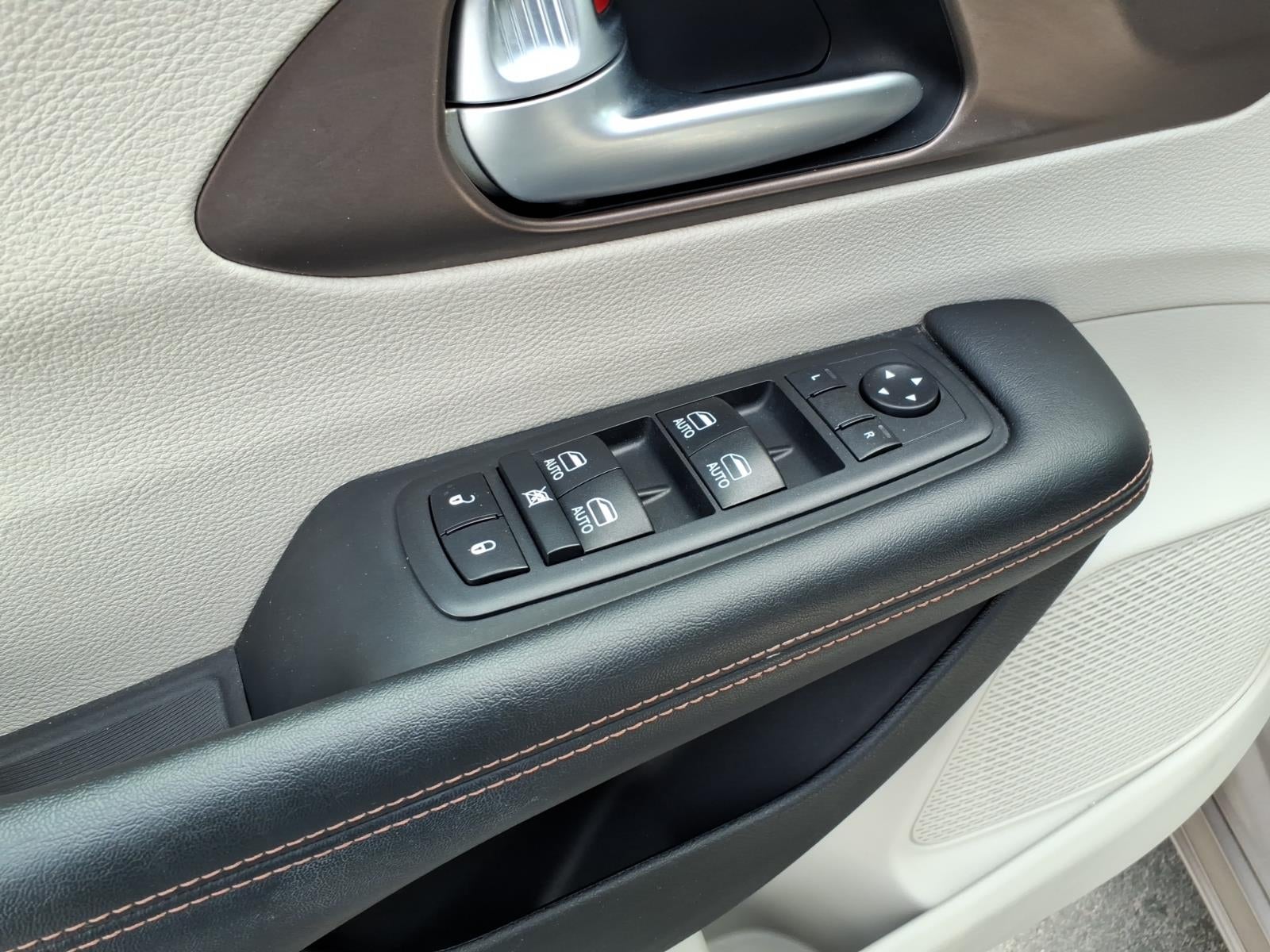 2018 Chrysler Pacifica Touring L Plus