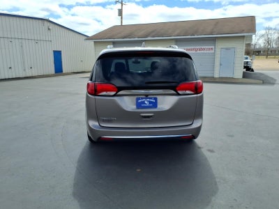 2018 Chrysler Pacifica Touring L Plus