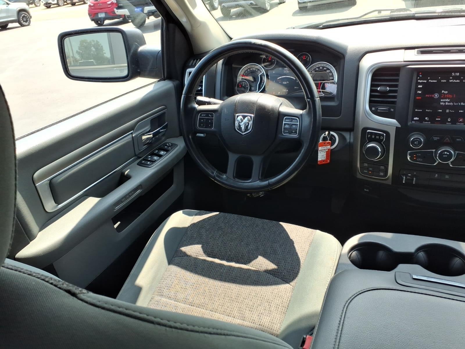 2018 RAM 1500 Big Horn Crew Cab 4x4 5'7' Box