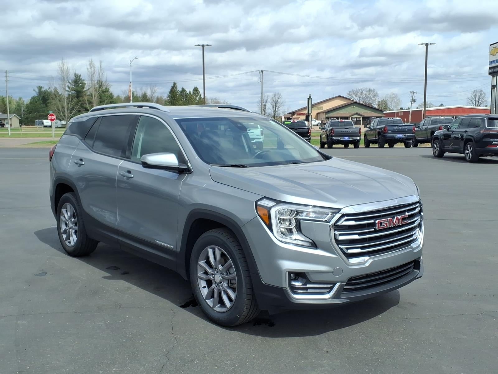 2024 GMC Terrain SLT